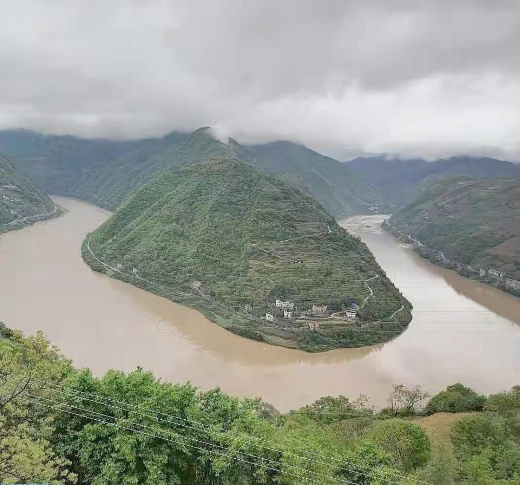 割点韭菜包饺子