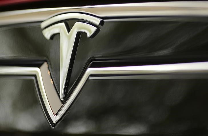 Tesla loses one of its biggest Street bulls as Morgan Stanley cuts rating