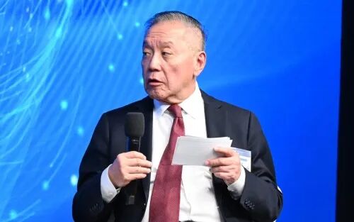  博通CEO陈福阳
