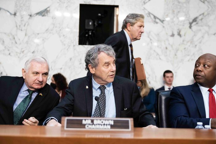 Sen. Sherrod Brown (D., Ohio) is urging the Fed to lower interest rates soon to make housing more affordable. PHOTO: TOM WILLIAMS/CQ ROLL CALL/ZUMA PRESS
