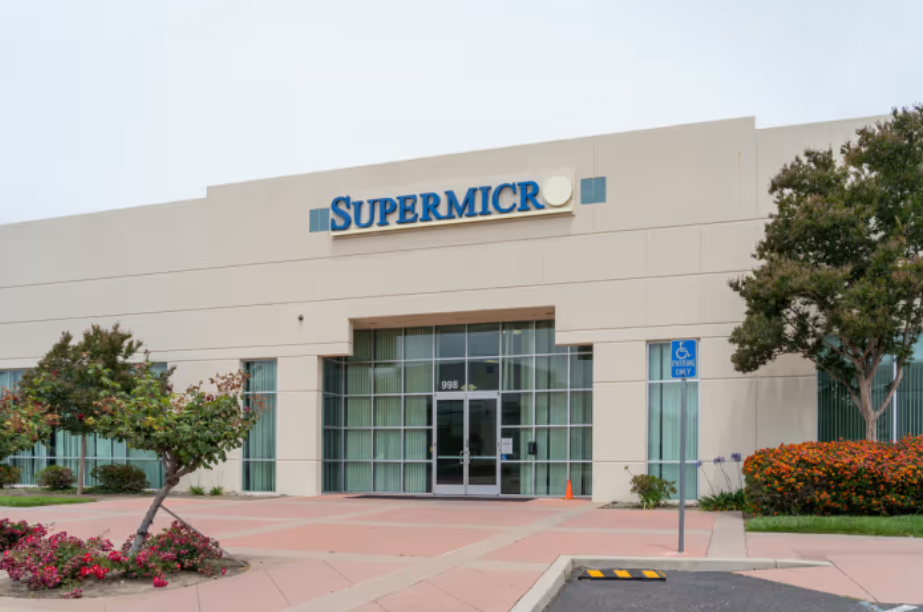 Super Micro reported blowout results for its latest quarter and forecasts strong growth ahead.