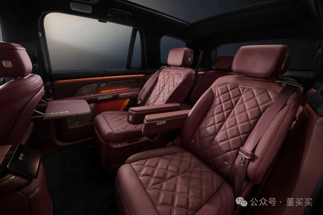 （图为ES8，蔚来原创设计的高级感）