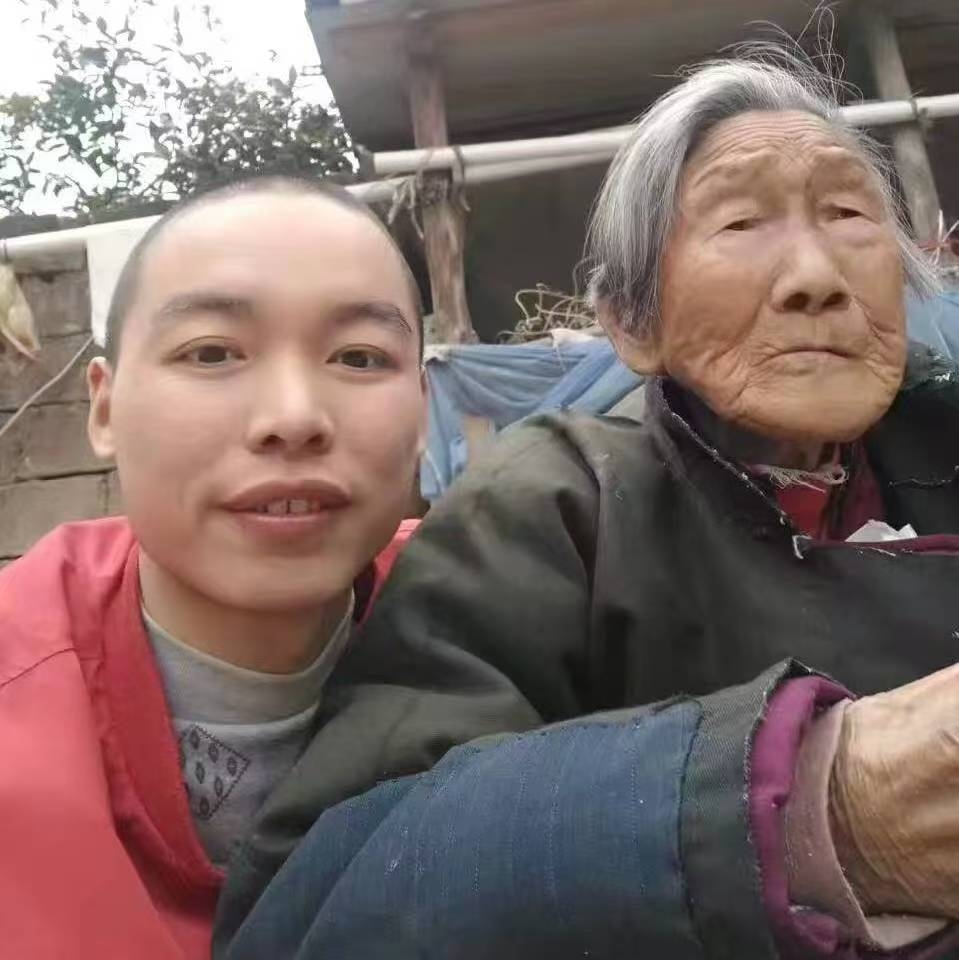 我爸爸是黄志强