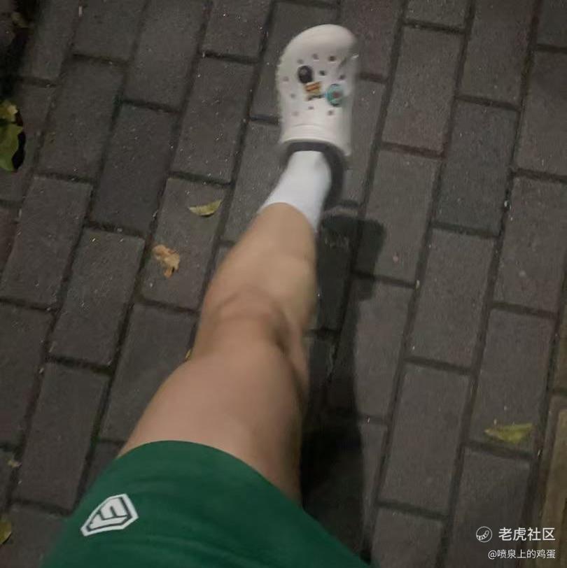 喷泉上的鸡蛋