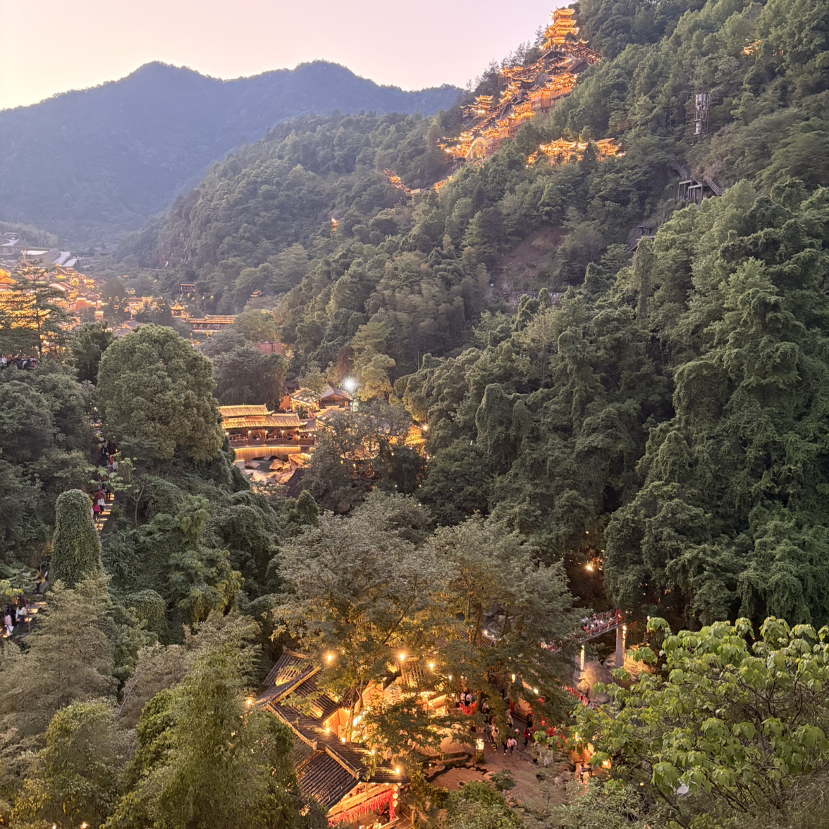 大飞哥与小佛