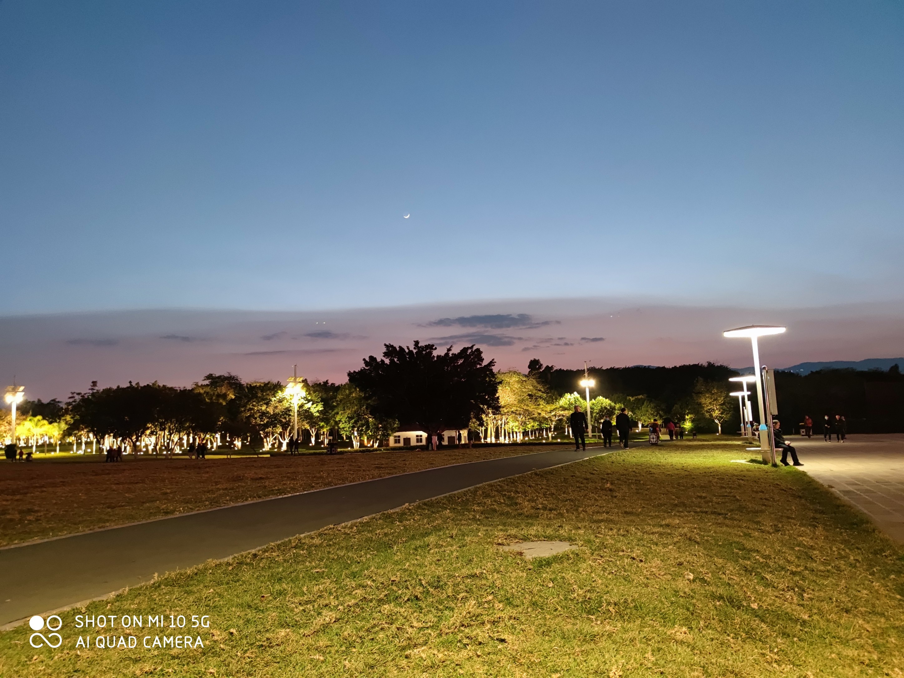 阿里巴巴是个待业的青年