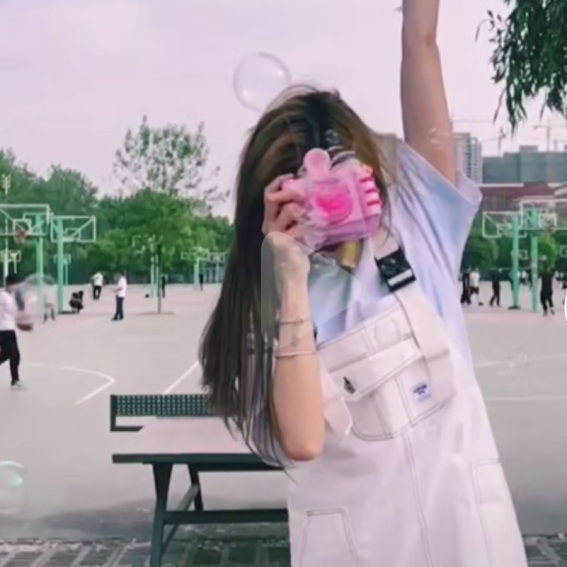 钱多多美少女战士