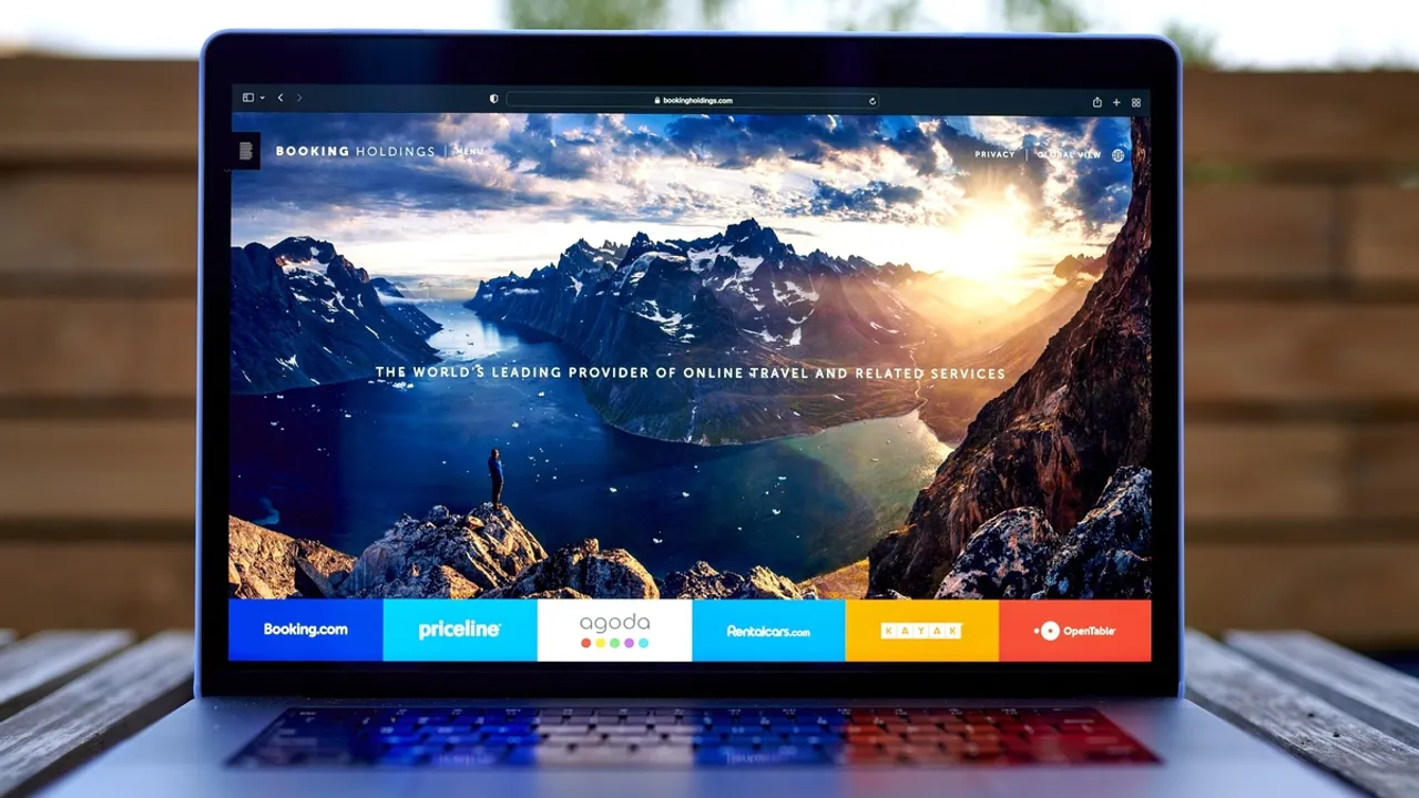 Booking Holdings Shares Dip Amid Middle East Tensions, Despite Q4 Earnings Triumph
