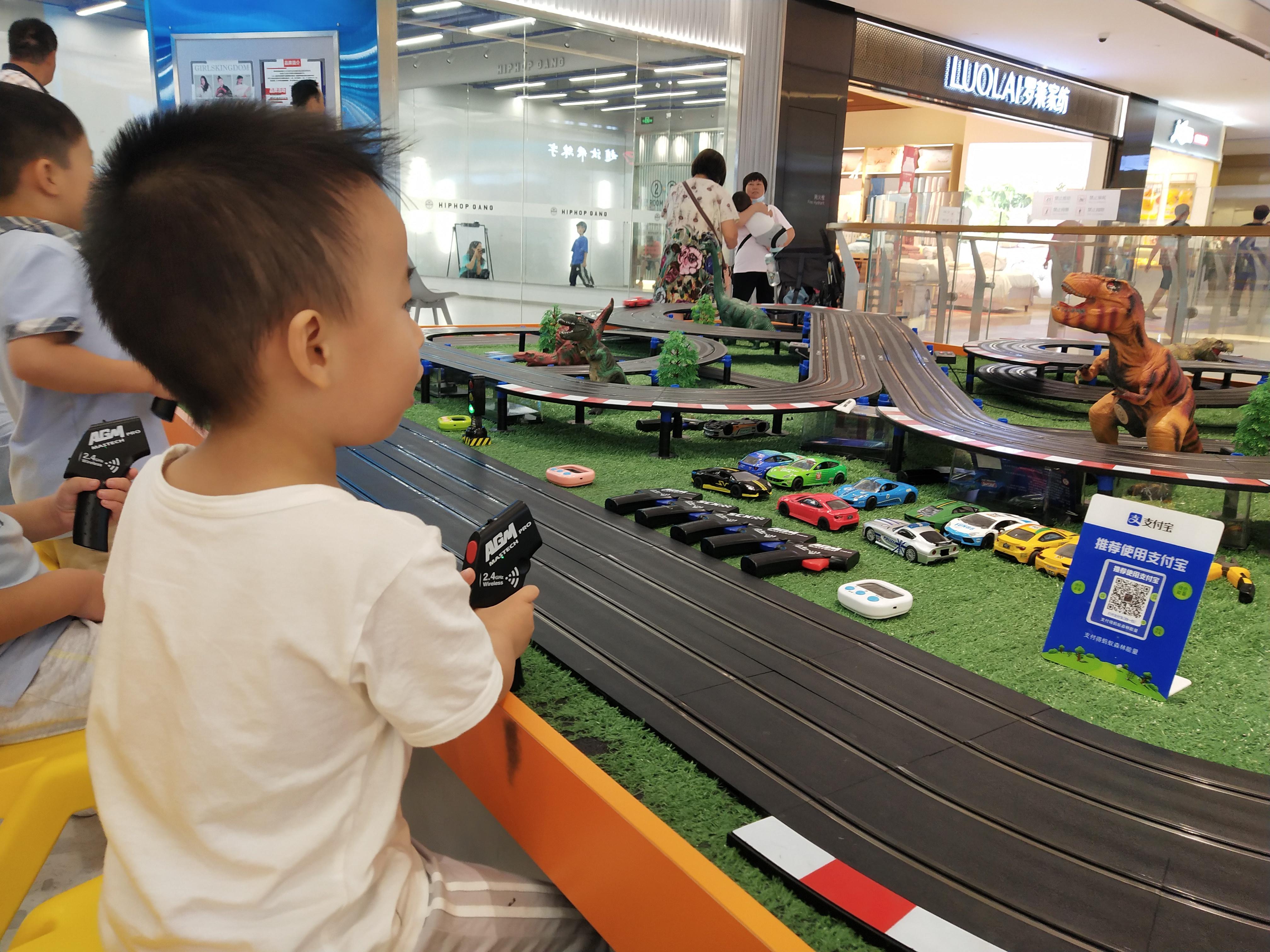 爱睡觉的咕噜噜