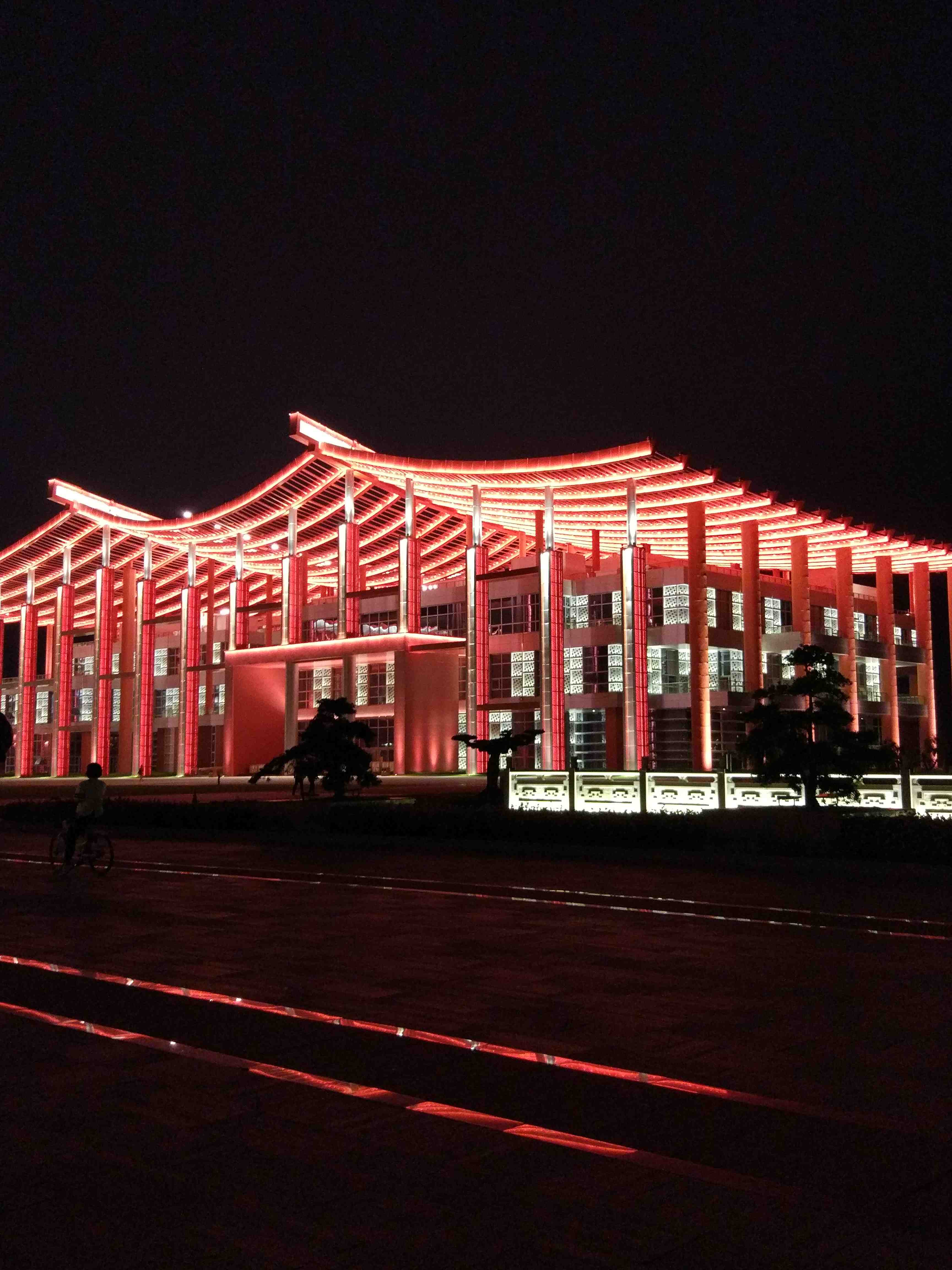 路漫漫其修远兮0